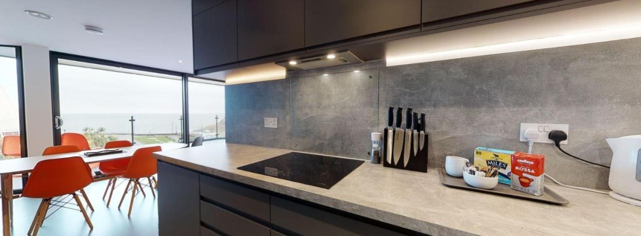 3 The View Apartments Ilfracombe - Hot Tub, Parking, Lift, Ev Εξωτερικό φωτογραφία