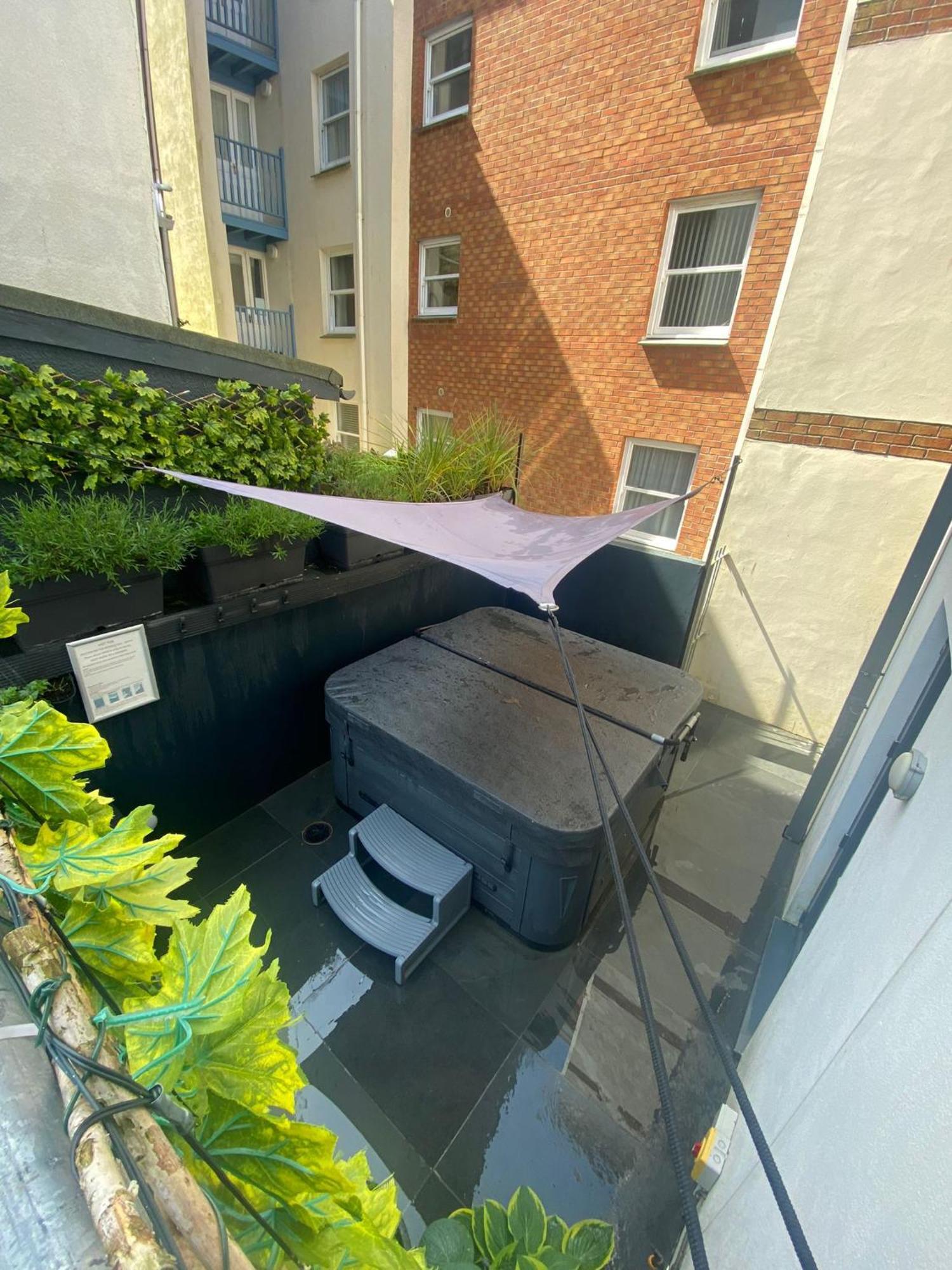 3 The View Apartments Ilfracombe - Hot Tub, Parking, Lift, Ev Εξωτερικό φωτογραφία