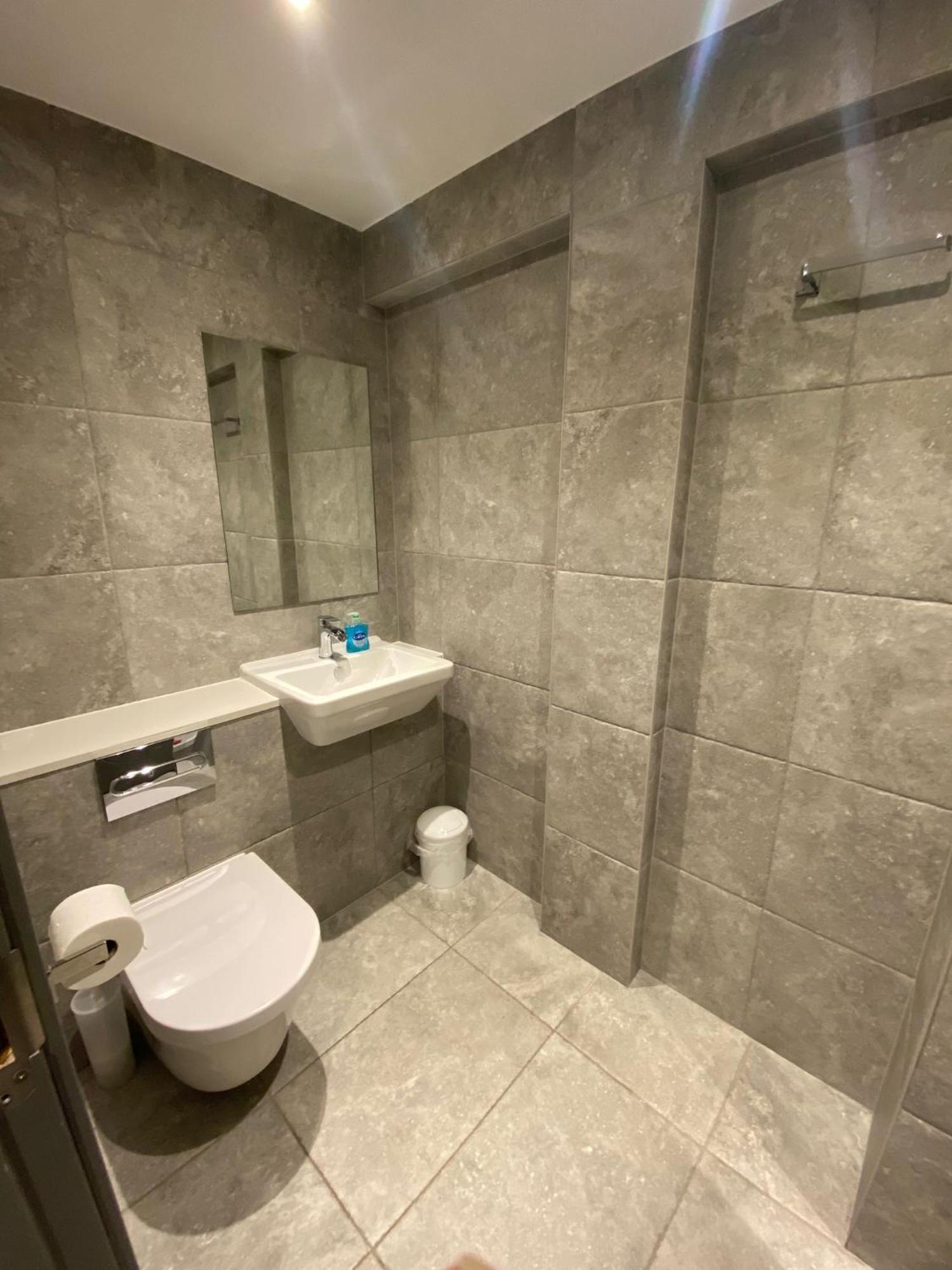 3 The View Apartments Ilfracombe - Hot Tub, Parking, Lift, Ev Εξωτερικό φωτογραφία