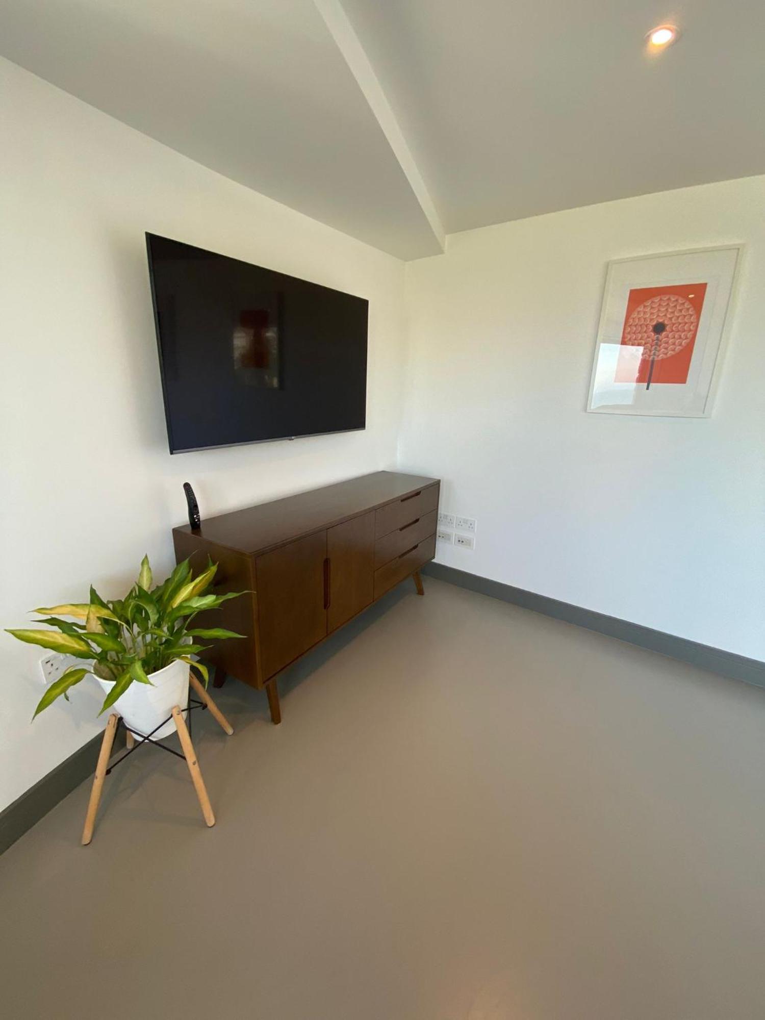 3 The View Apartments Ilfracombe - Hot Tub, Parking, Lift, Ev Εξωτερικό φωτογραφία